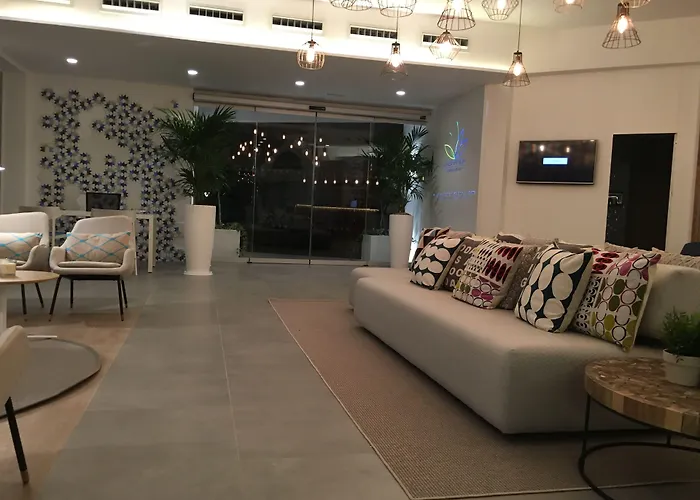 מלון Bluesea Village 4*