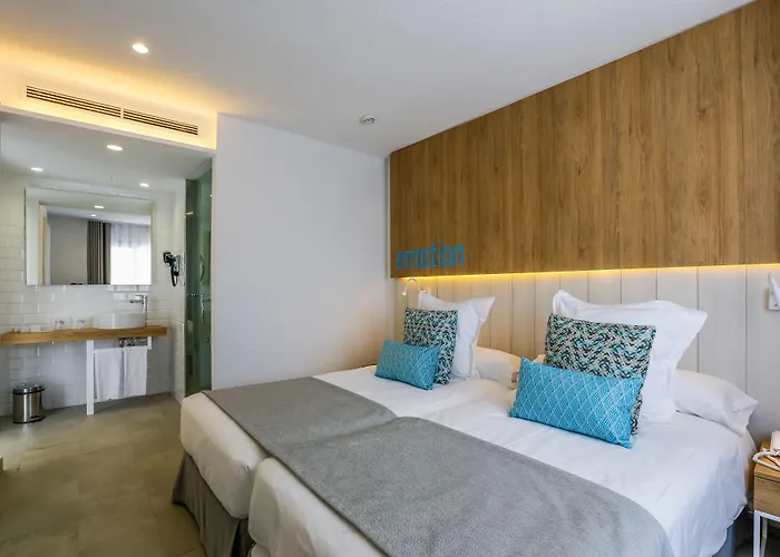 Bluesea Village מלון