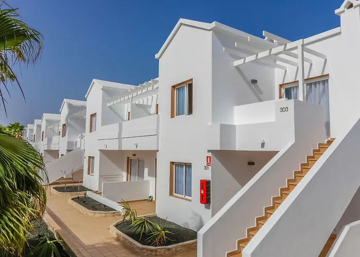 מלון Bluesea Village 4*