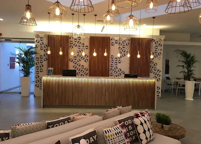 호텔 Bluesea Village